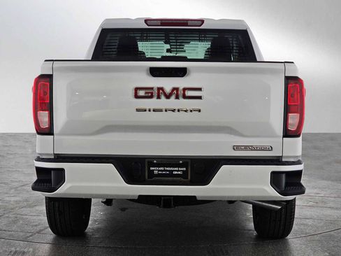 New 2026 GMC Sierra 1500 Elevation image 4