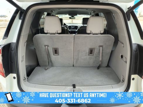 Used 2021 GMC Acadia SLT w/ Trailering Package image 14
