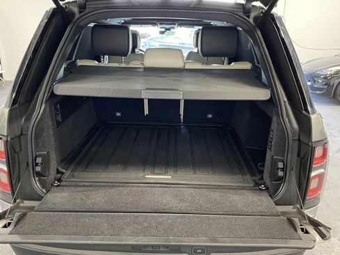 Used 2018 Land Rover Range Rover Long Wheelbase Supercharged image 8