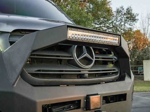 Used 2022 Mercedes-Benz Sprinter 2500 image 42