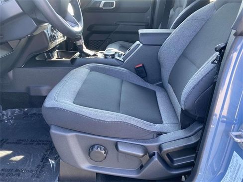New 2025 Ford Bronco 4-Door image 32