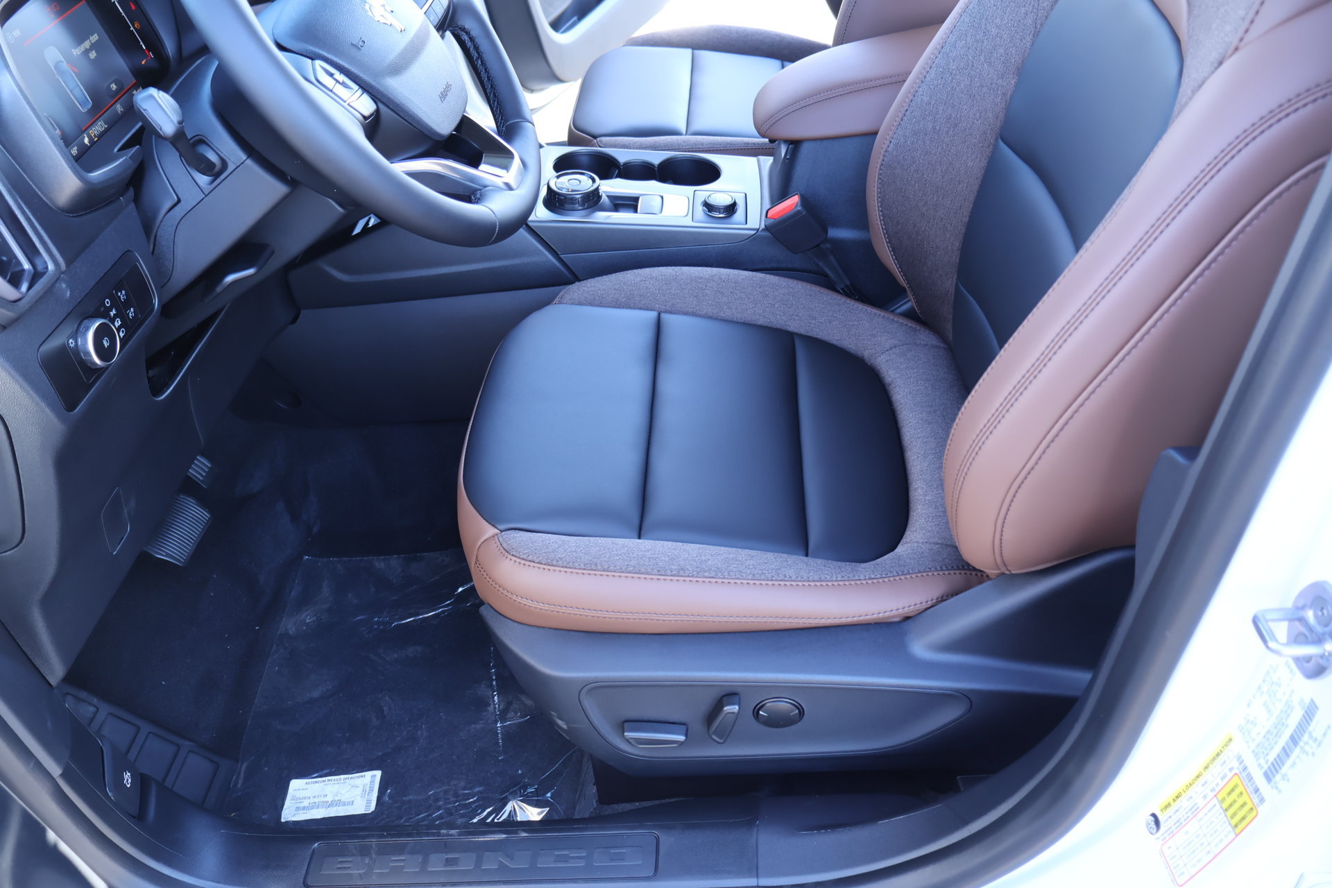 New 2026 Ford Bronco Sport Outer Banks w/ Outer Banks Tech Package+ AWD/4WD image 12