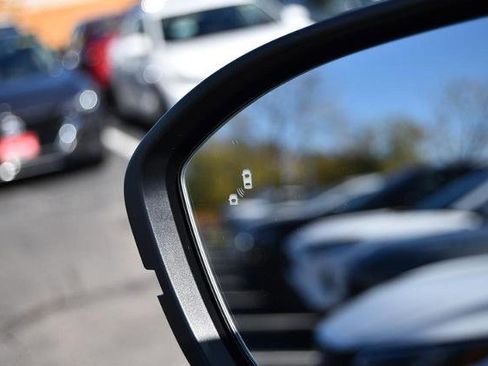 New 2025 Nissan Murano SV image 10