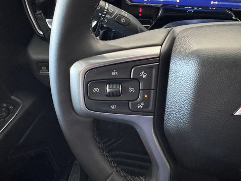 Used 2023 Chevrolet Silverado 1500 LT AWD/4WD image 16