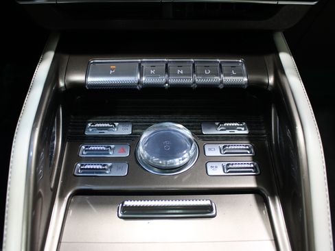 Used 2024 Lincoln Nautilus Black Label AWD/4WD image 20