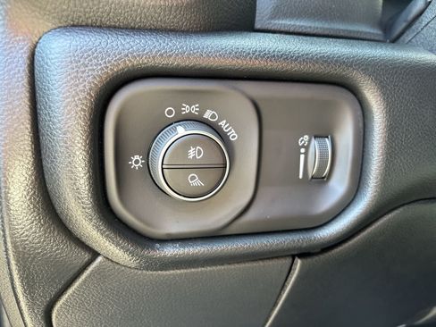 New 2026 RAM 2500 Tradesman AWD/4WD image 9