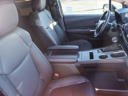 Used 2023 Toyota Sienna XSE image 16