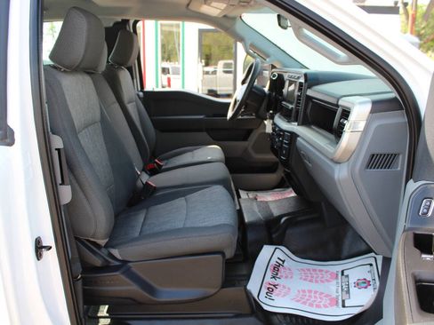 Used 2023 Ford F250 XL w/ Snow Plow/Camper Package AWD/4WD image 26