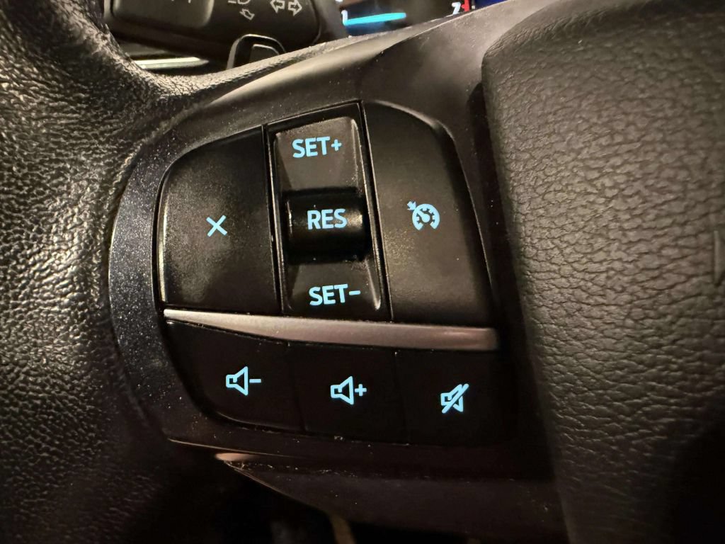 Used 2020 Ford Explorer XLT w/ Equipment Group 202A AWD/4WD image 42