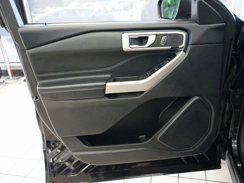 Used 2022 Ford Explorer XLT w/ Class IV Trailer Tow Package image 24