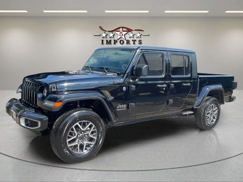 Used 2021 Jeep Gladiator Sport w/ Quick Order Package 24Q 80Th AWD/4WD image 1
