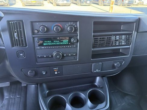Used 2024 GMC Savana 2500 w/ Driver Convenience Package image 17