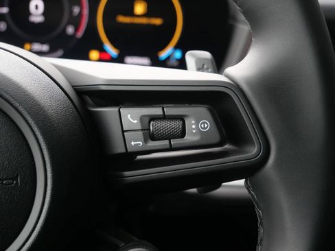 New 2026 Porsche Cayenne image 20