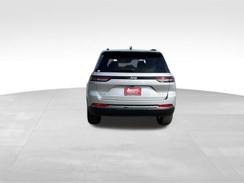 New 2025 Jeep Grand Cherokee Laredo X w/ Luxury Tech Group I image 5