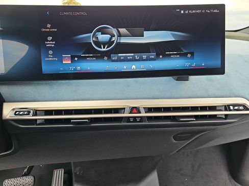 New 2026 BMW iX xDrive60 w/ Premium Package image 24