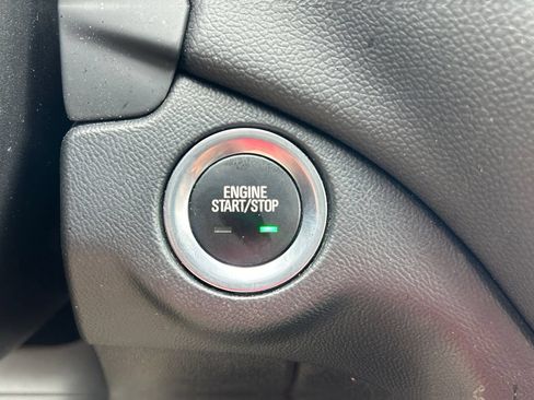 Used 2022 Chevrolet Equinox LT FWD image 31