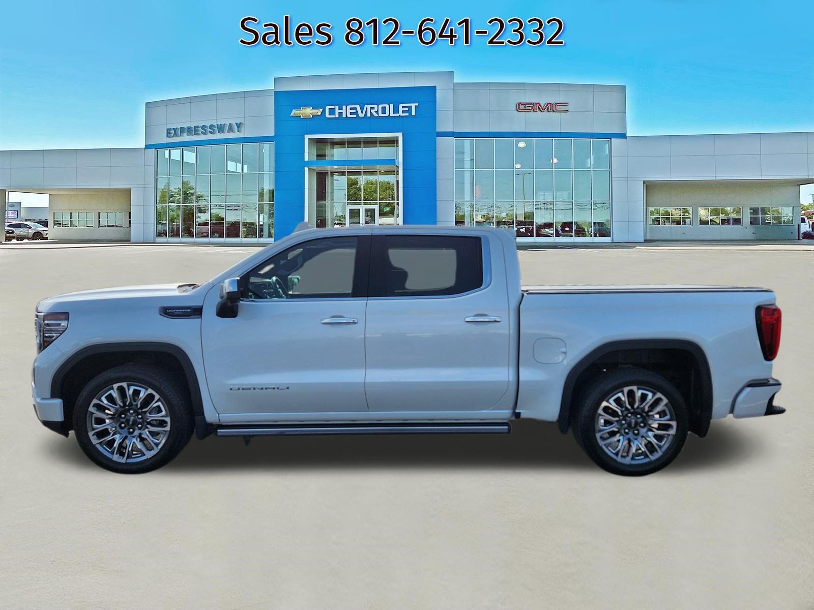 Used 2024 GMC Sierra 1500 Denali Ultimate AWD/4WD image 4