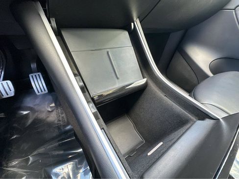 Used 2020 Tesla Model Y Performance image 24