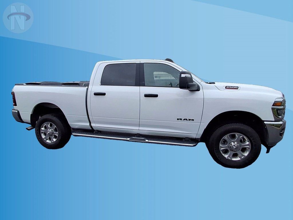 Used 2025 RAM 2500 Big Horn AWD/4WD image 2