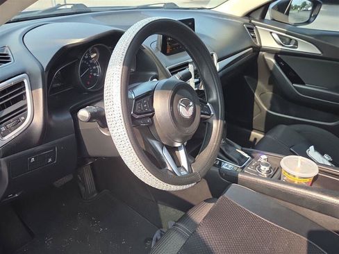 Used 2017 MAZDA MAZDA3 Sport w/ Preferred Equipment Package FWD image 10
