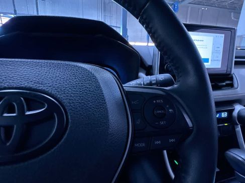 Used 2024 Toyota RAV4 XLE image 20