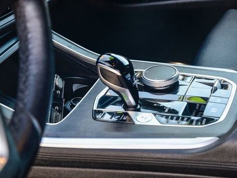 Used 2022 BMW X5 xDrive45e image 22