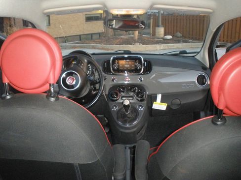 Used 2019 FIAT 500 Pop image 25