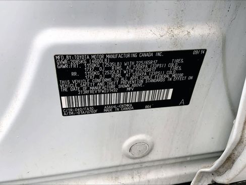 Used 2015 Toyota RAV4 XLE image 37