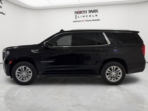 Used 2024 GMC Yukon SLE w/ Gmc Pro Safety Plus Package RWD image 2