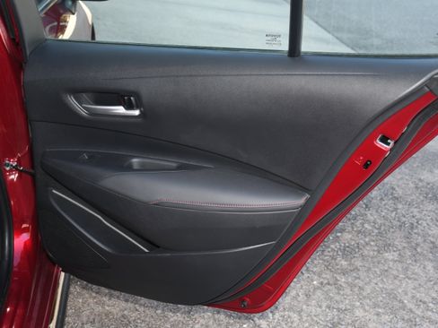 Certified 2024 Toyota Corolla SE image 18