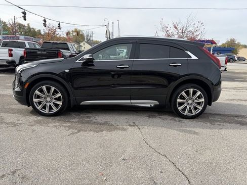 Used 2023 Cadillac XT4 Premium Luxury image 3