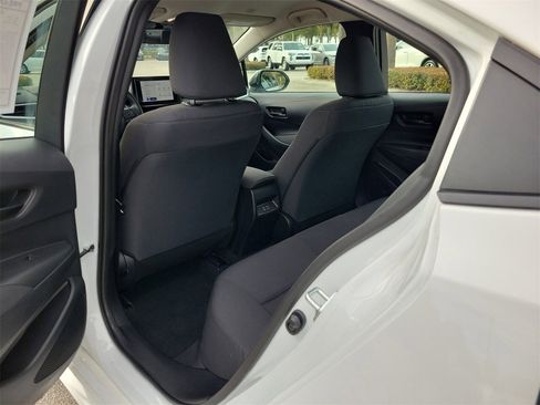 Used 2025 Toyota Corolla LE image 9