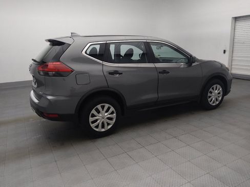 Used 2017 Nissan Rogue S AWD/4WD image 10