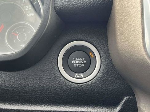 Used 2020 RAM 1500 Laramie image 31