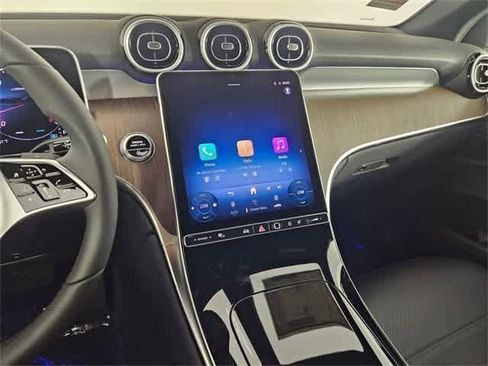 Certified 2025 Mercedes-Benz GLC 300 4MATIC image 56