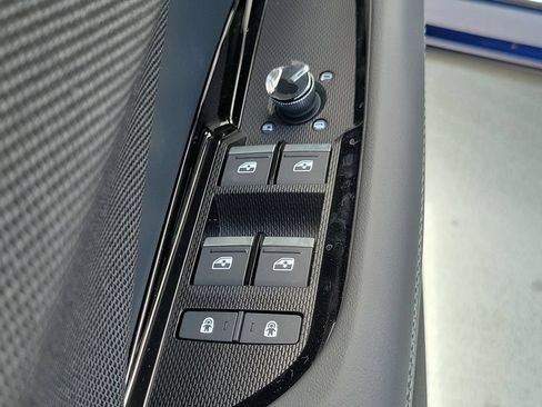 New 2026 Audi Q3 quattro 2.0T AWD/4WD image 21