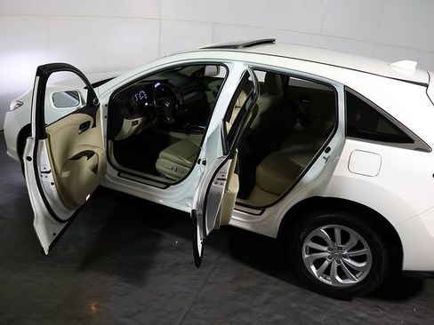 Used 2018 Acura RDX AWD image 5