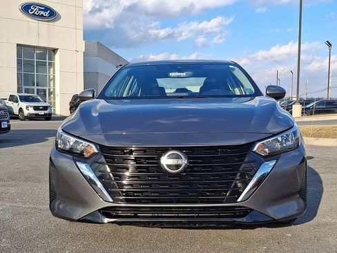 Used 2024 Nissan Sentra SV w/ Trunk Package image 2