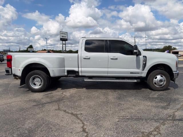 Used 2026 Ford F350 Lariat AWD/4WD image 1