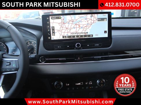 New 2025 Mitsubishi Outlander SE image 19