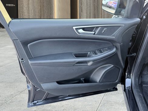 Used 2023 Ford Edge SEL w/ Convenience Package image 22