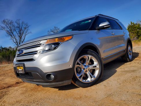 Used 2014 Ford Explorer Limited w/ Equipment Group 302A image 2