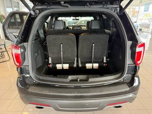 Used 2019 Ford Explorer XLT w/ Equipment Group 202A image 22
