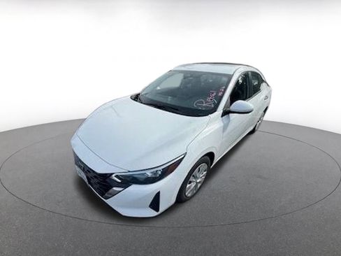 Used 2025 Nissan Sentra S image 2