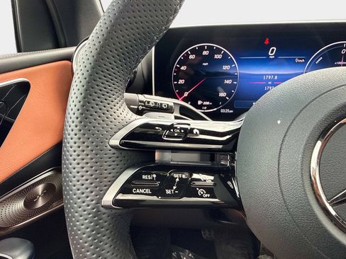 Used 2026 Mercedes-Benz GLC 350e 4MATIC image 29