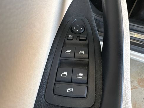 Used 2022 BMW X1 sDrive28i w/ Convenience Package FWD image 12