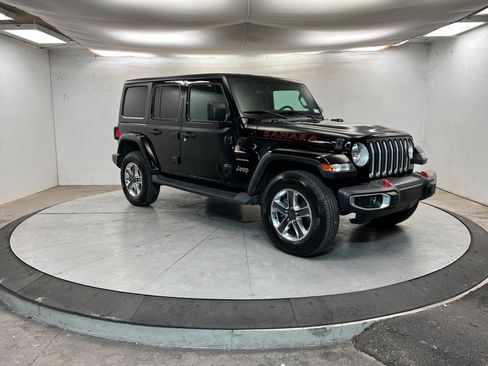 Used 2022 Jeep Wrangler Unlimited Sahara w/ Cold Weather Group image 8
