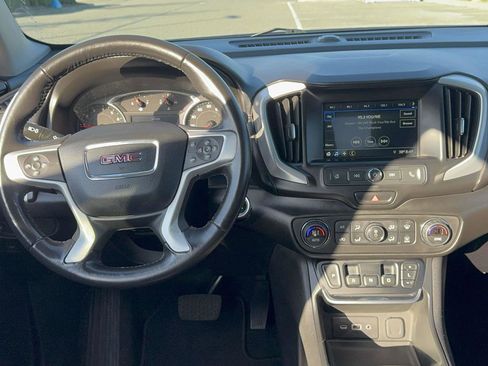 Used 2019 GMC Terrain SLE w/ Driver Convenience Package image 11