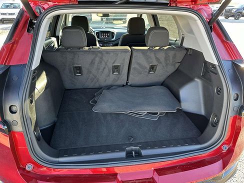 Certified 2023 GMC Terrain SLE w/ Driver Convenience Package image 11