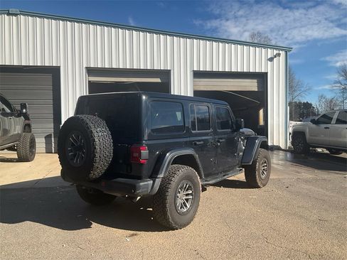 Used 2024 Jeep Wrangler Unlimited Rubicon 392 w/ Dual Top Group image 5